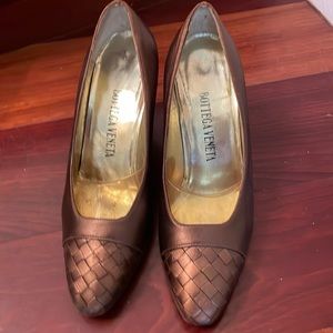 Bottega Veneta brown shoes hill is 3 inches